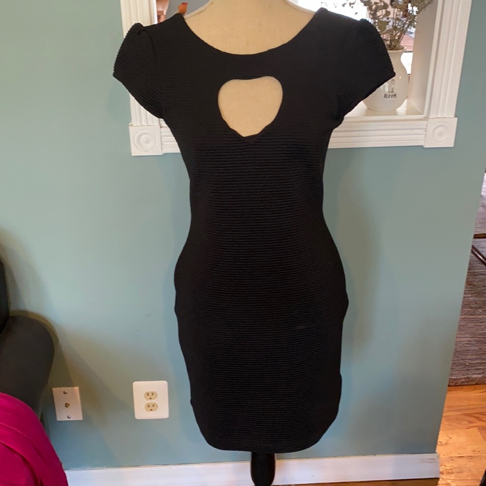 Urban Outfitters ribbed black dress cap sleeves. M